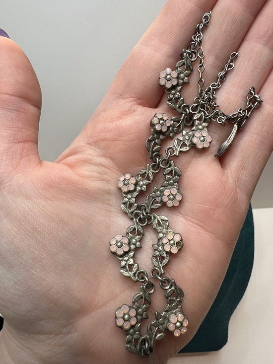 Yochi NY Victorian Style Floral Link Necklace with Pink Swarovski Accents - Picture 6 of 9